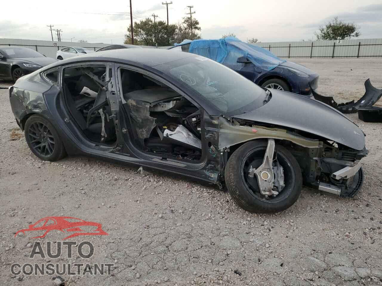 TESLA MODEL 3 2024 - 5YJ3E1EA1RF740161