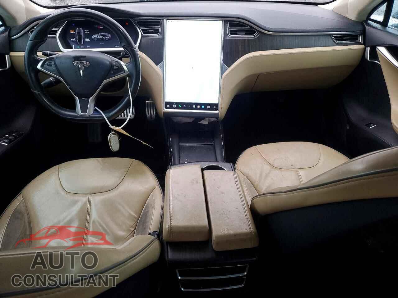 TESLA MODEL S 2013 - 5YJSA1DP3DFP14845