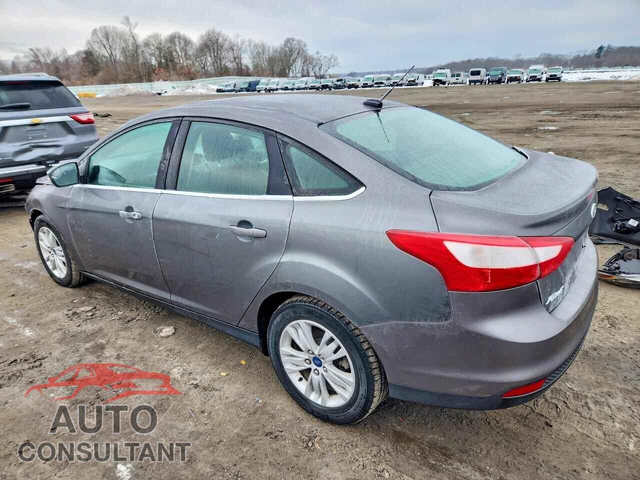 FORD FOCUS 2012 - 1FAHP3H24CL330884