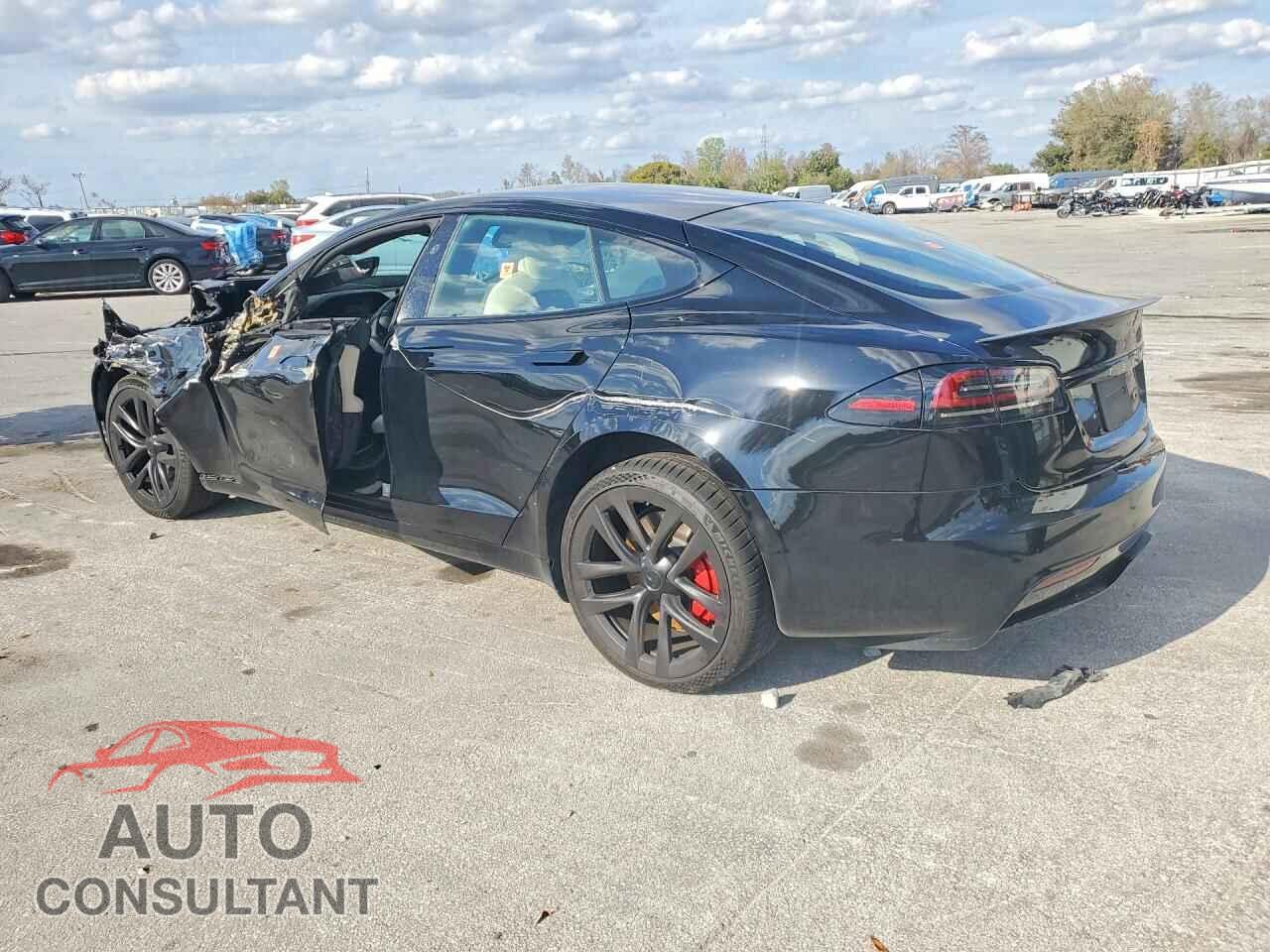TESLA MODEL S 2023 - 5YJSA1E62PF524562