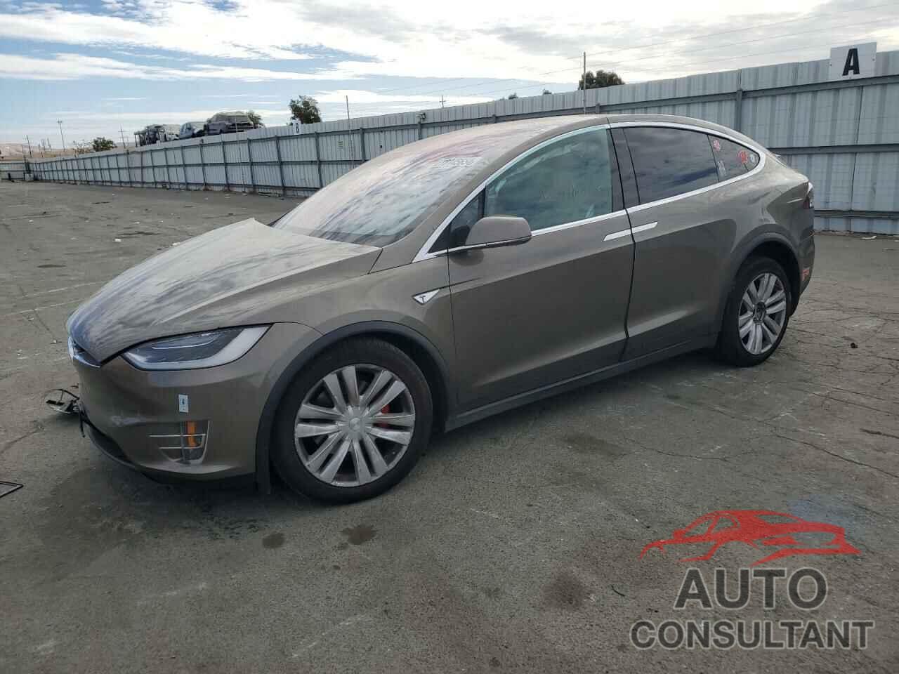 TESLA MODEL X 2016 - 5YJXCBE48GF001132