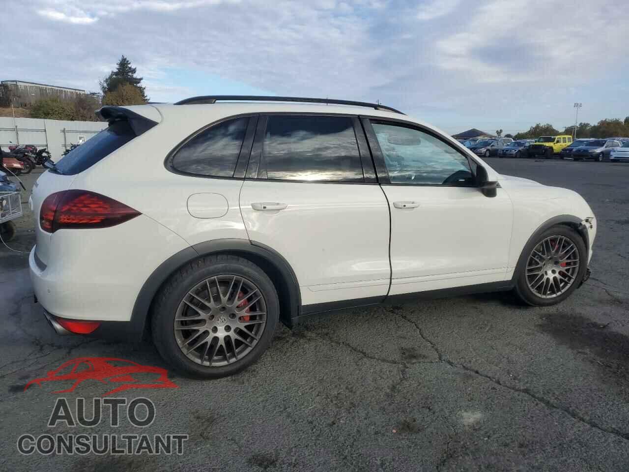 PORSCHE CAYENNE 2012 - WP1AC2A23CLA81911
