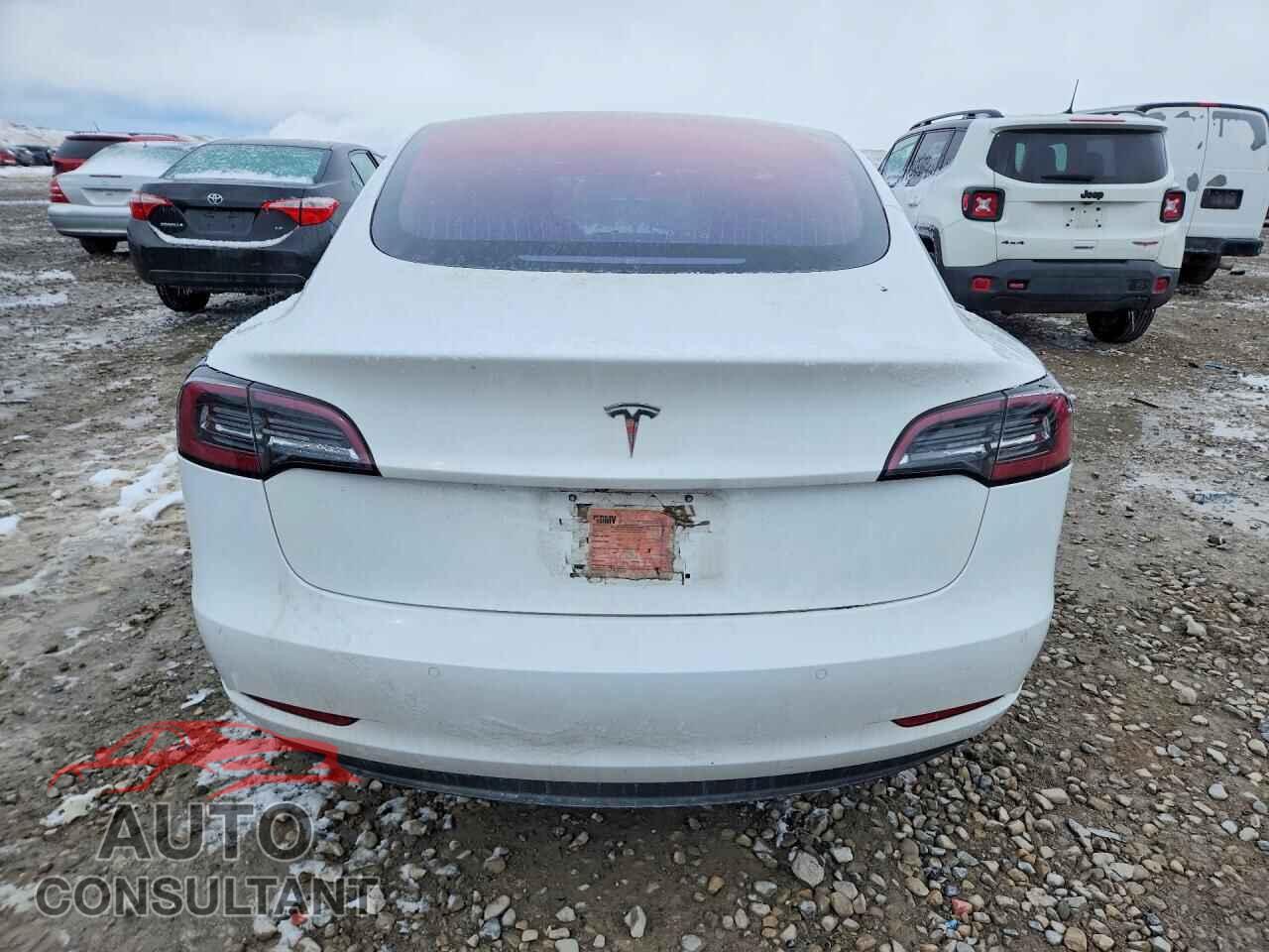 TESLA MODEL 3 2017 - 5YJ3E1EA4HF001543