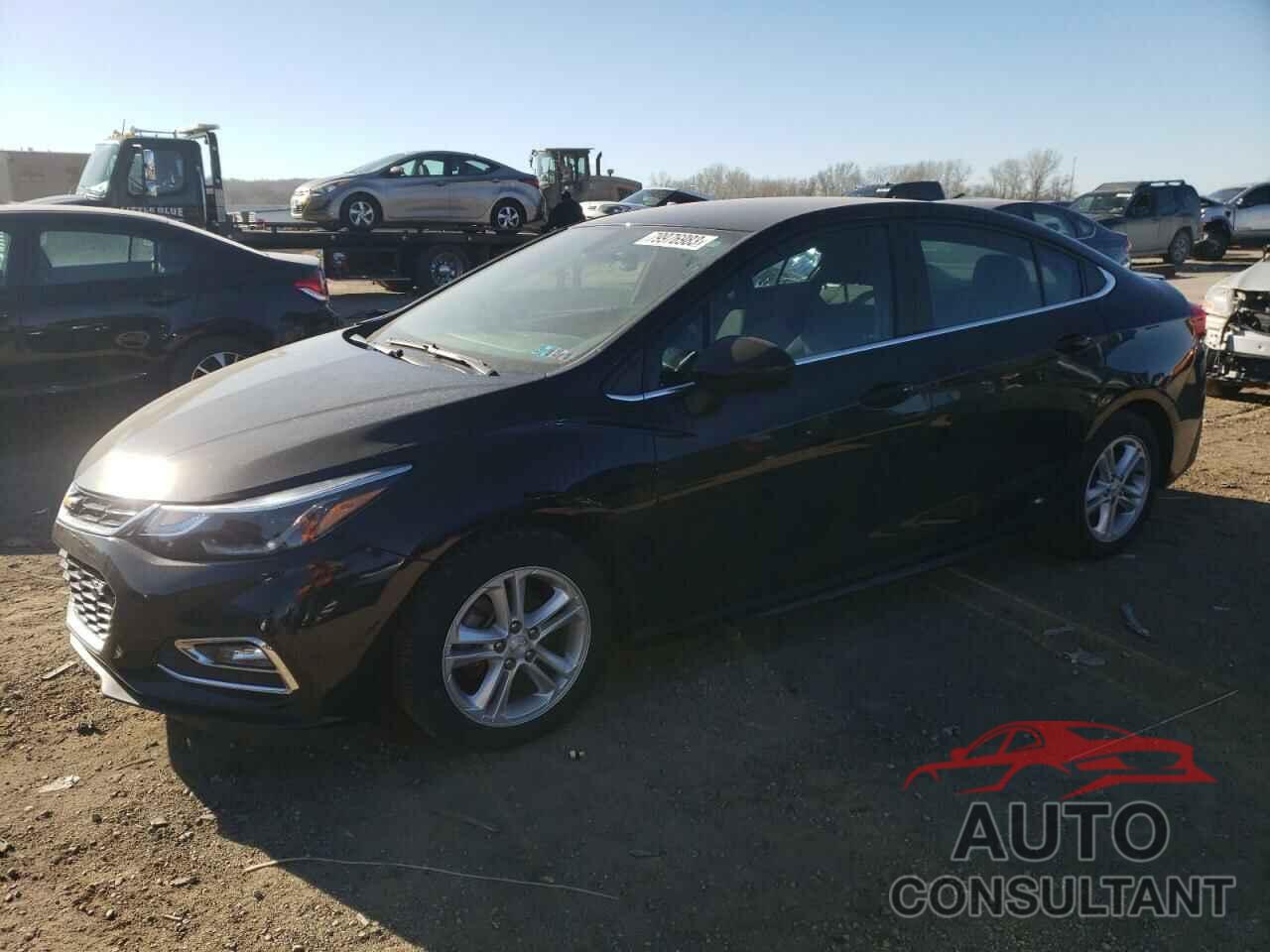 CHEVROLET CRUZE 2018 - 1G1BE5SM9J7131355