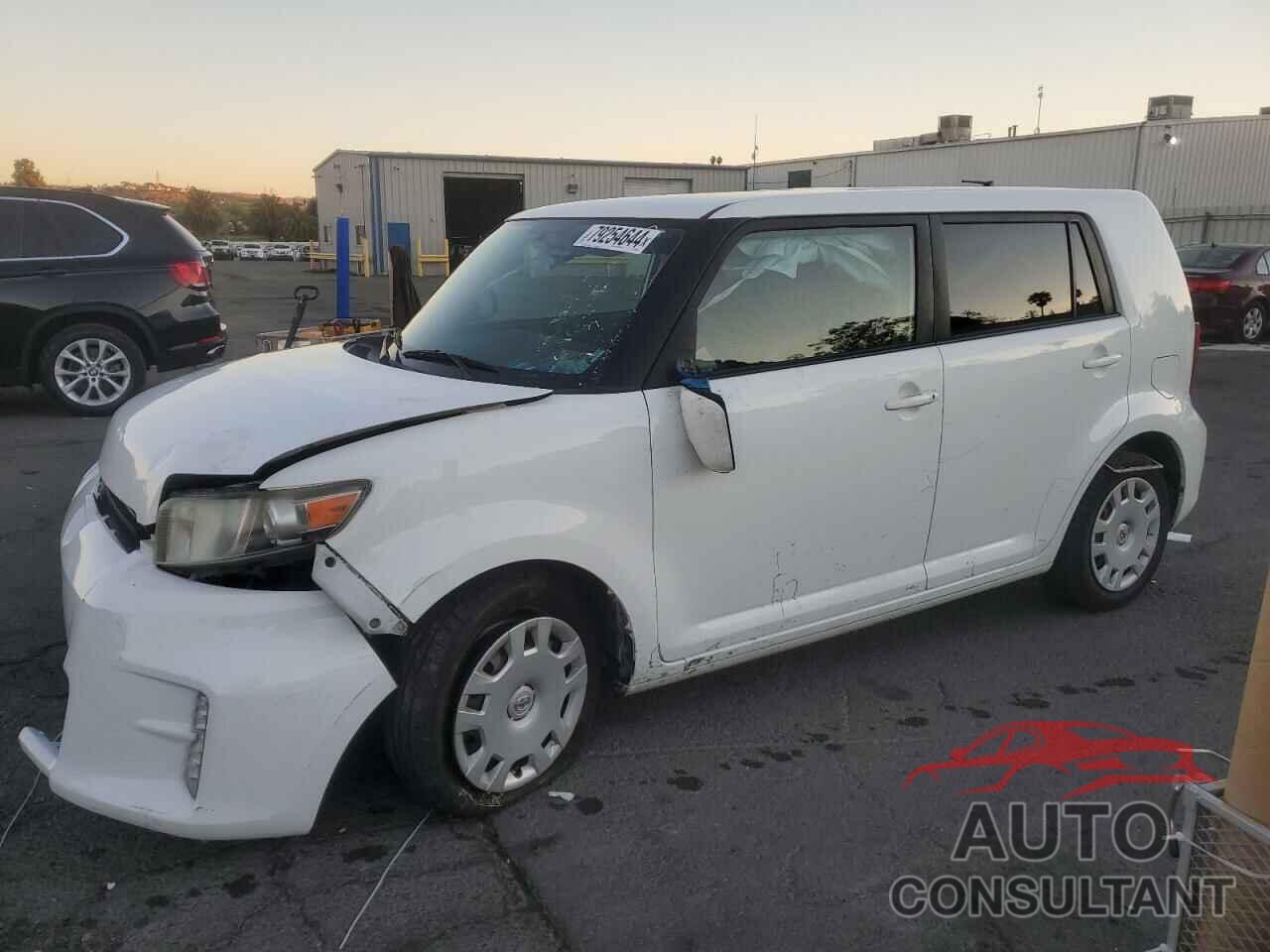 TOYOTA SCION 2015 - JTLZE4FE4FJ078579