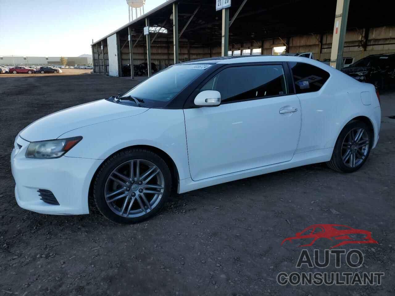 TOYOTA SCION 2013 - JTKJF5C72D3058505