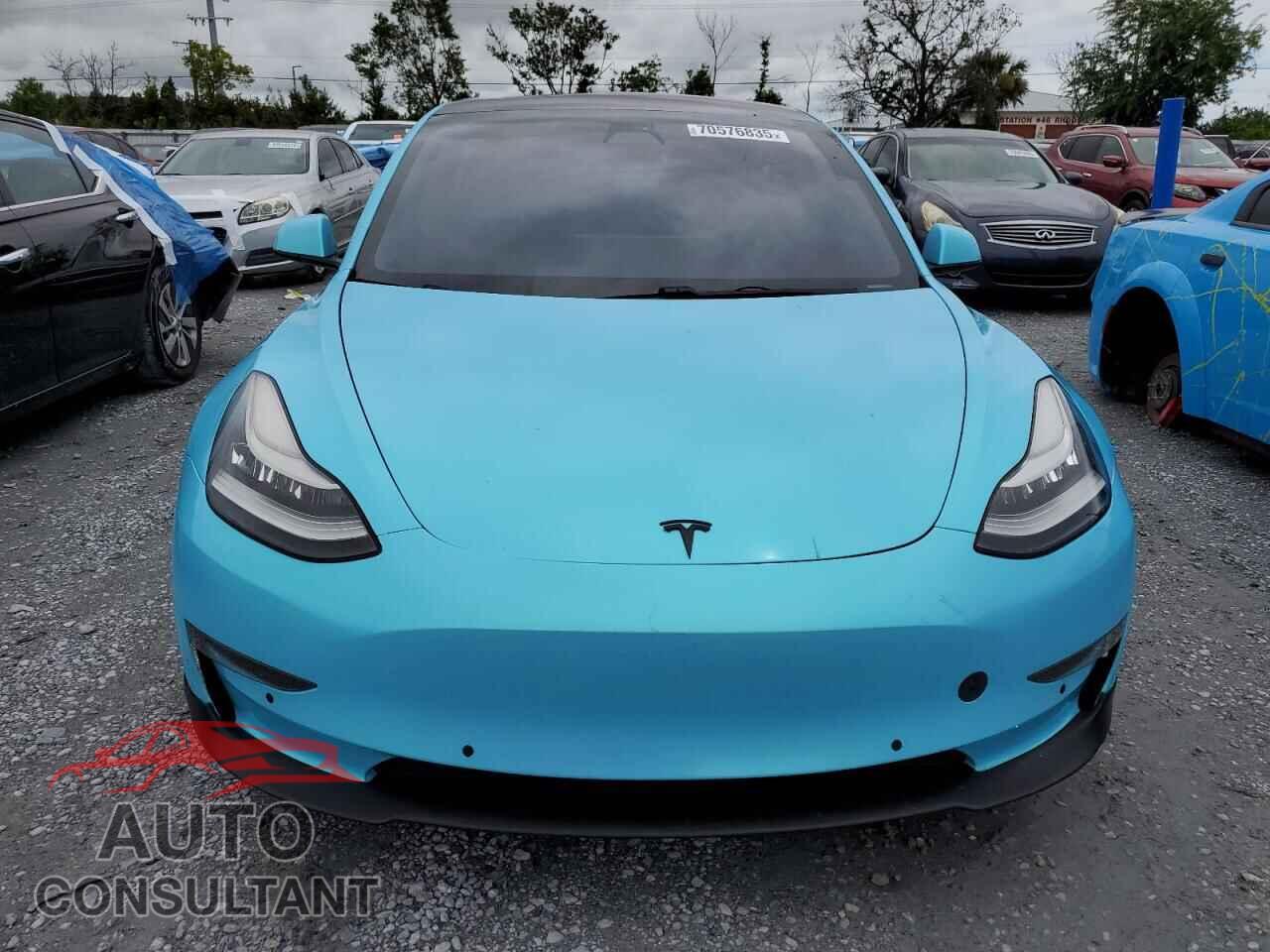 TESLA MODEL 3 2018 - 5YJ3E1EA6JF123701