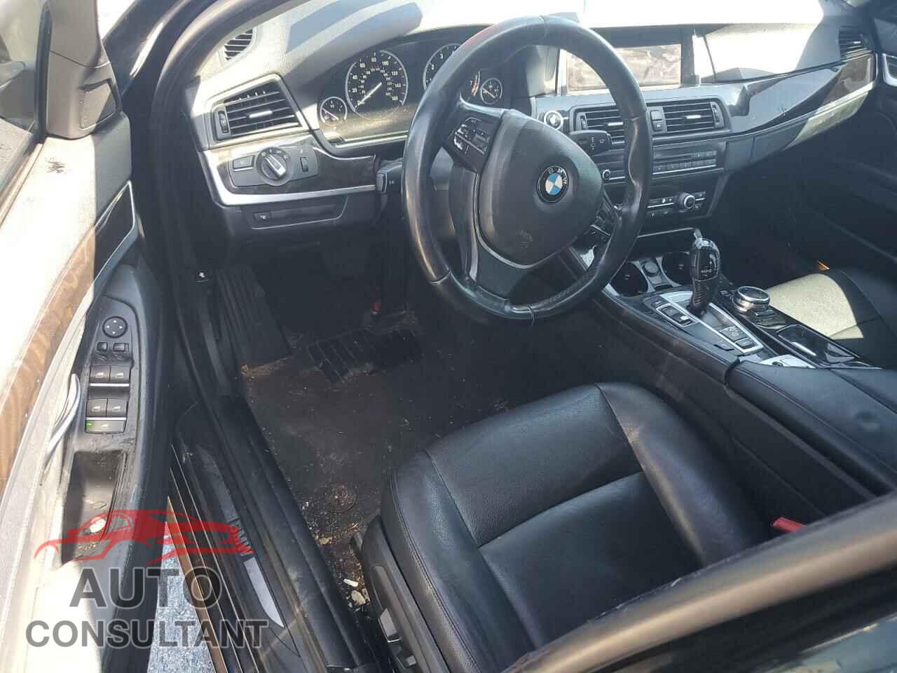 BMW 5 SERIES 2015 - WBA5A5C52FD512901