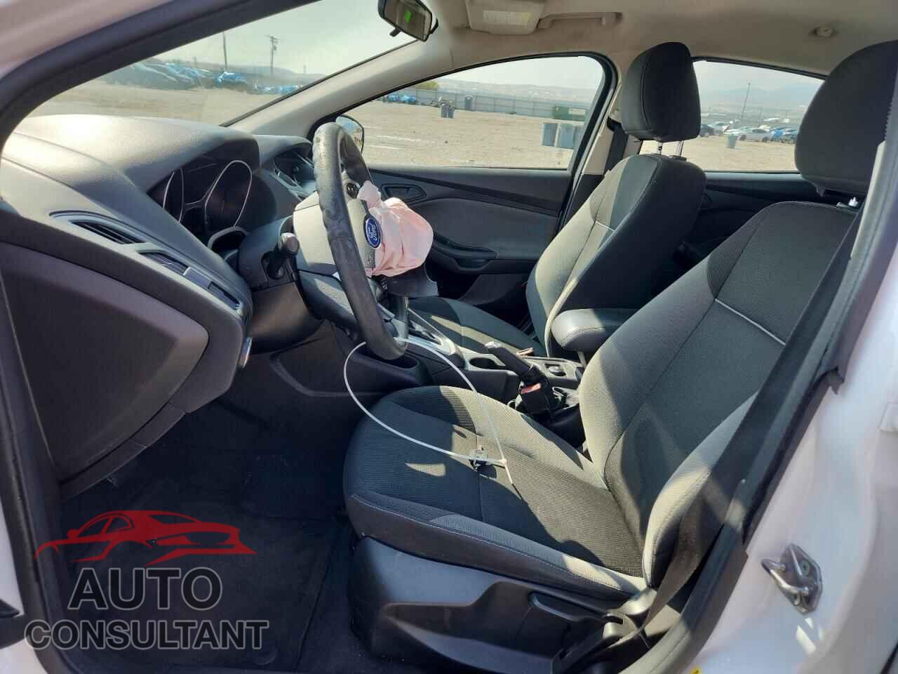 FORD FOCUS 2012 - 1FAHP3F23CL404461