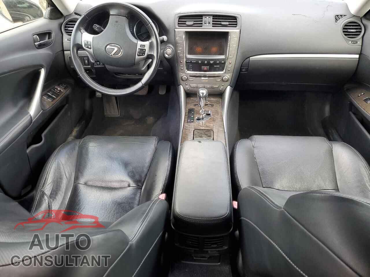 LEXUS IS 2012 - JTHCF5C26C5056679