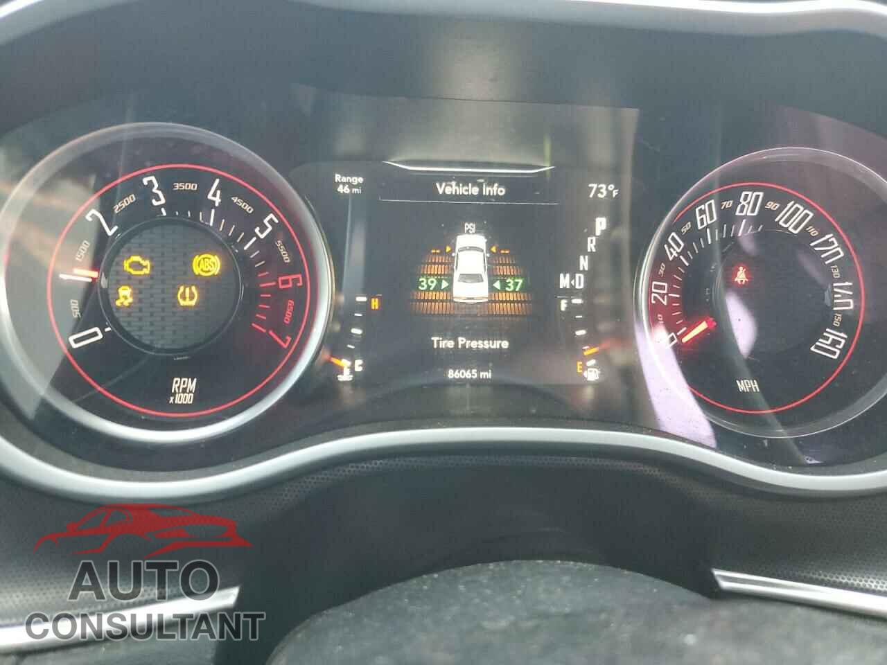 DODGE CHALLENGER 2018 - 2C3CDZBT4JH155357
