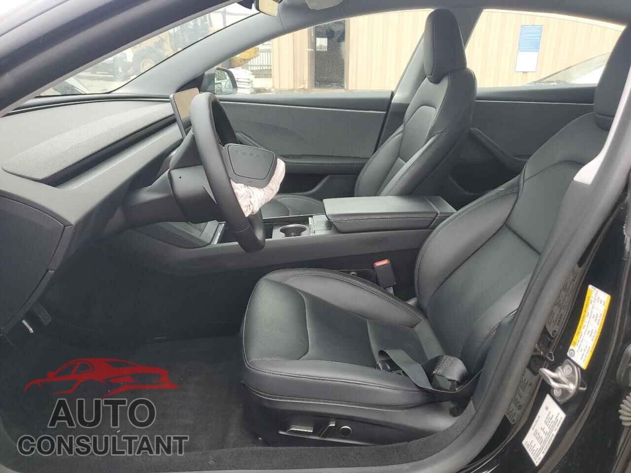 TESLA MODEL 3 2024 - 5YJ3E1EAXRF827105