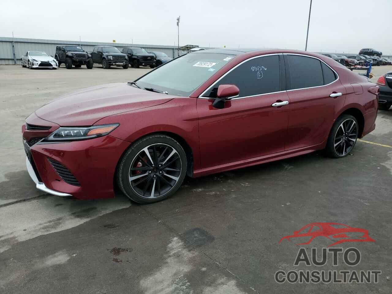 TOYOTA CAMRY 2018 - 4T1B61HK8JU554296