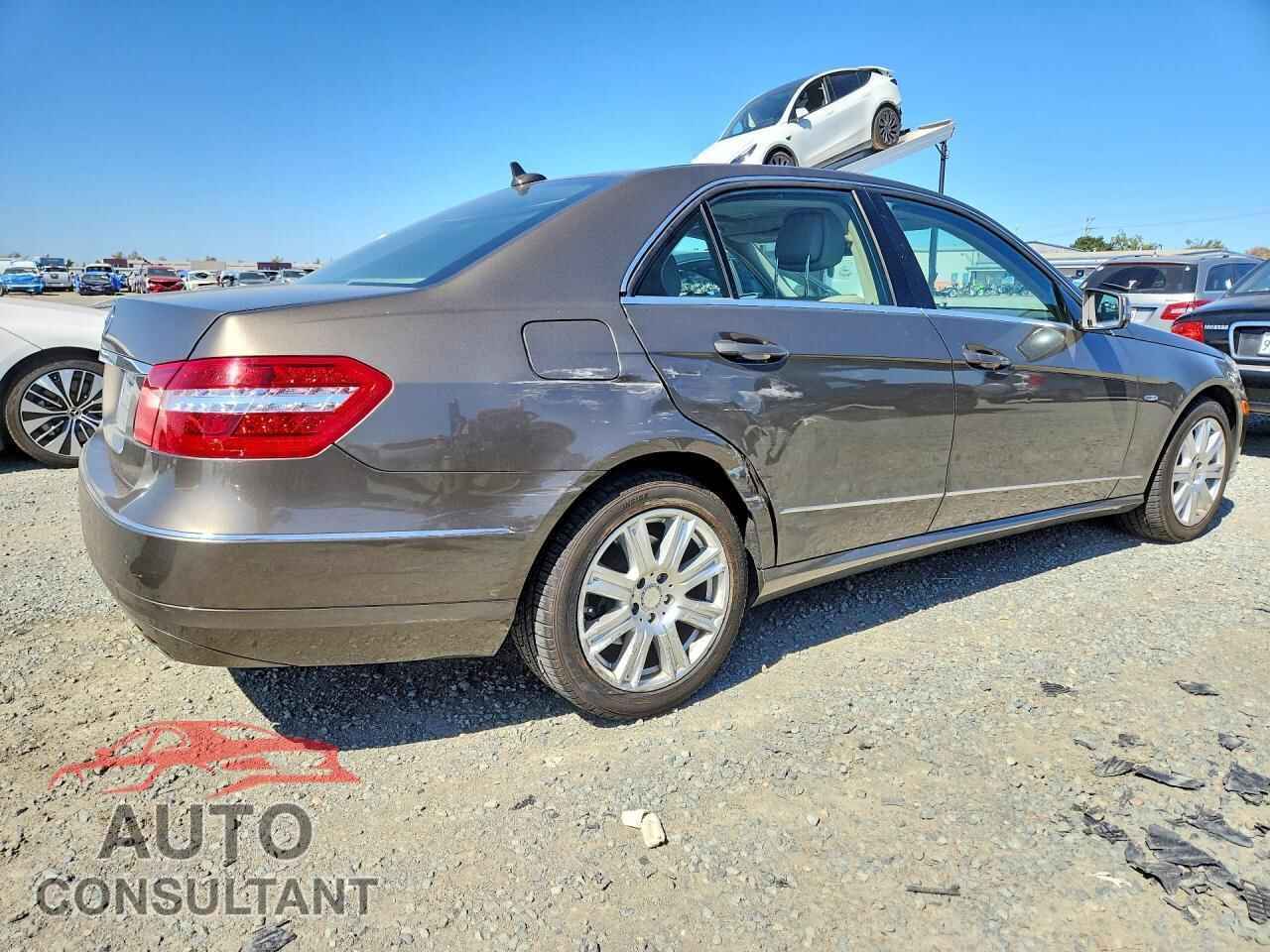 MERCEDES-BENZ E-CLASS 2012 - WDDHF5KB9CA554896