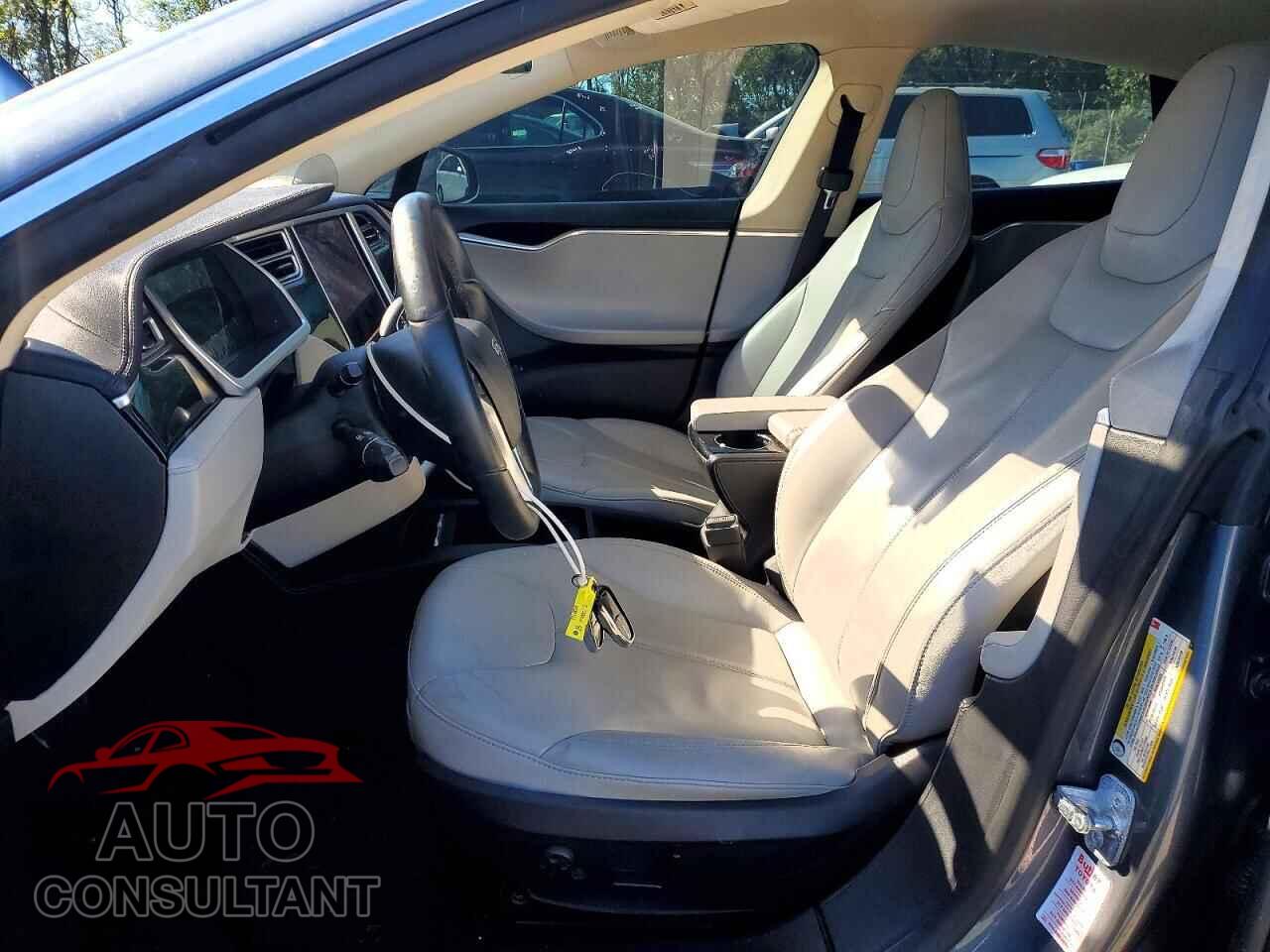 TESLA MODEL S 2013 - 5YJSA1BC2DFP11208