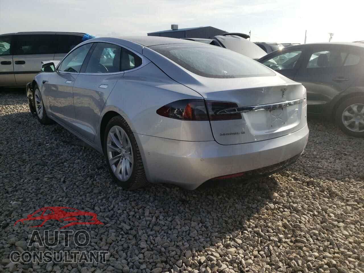TESLA MODEL S 2017 - 5YJSA1E12HF202669