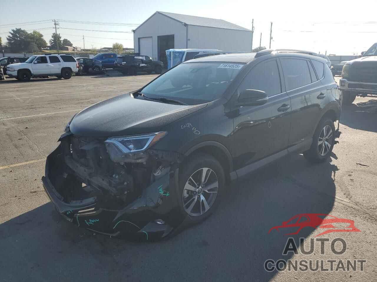 TOYOTA RAV4 2018 - 2T3RFREV6JW696472