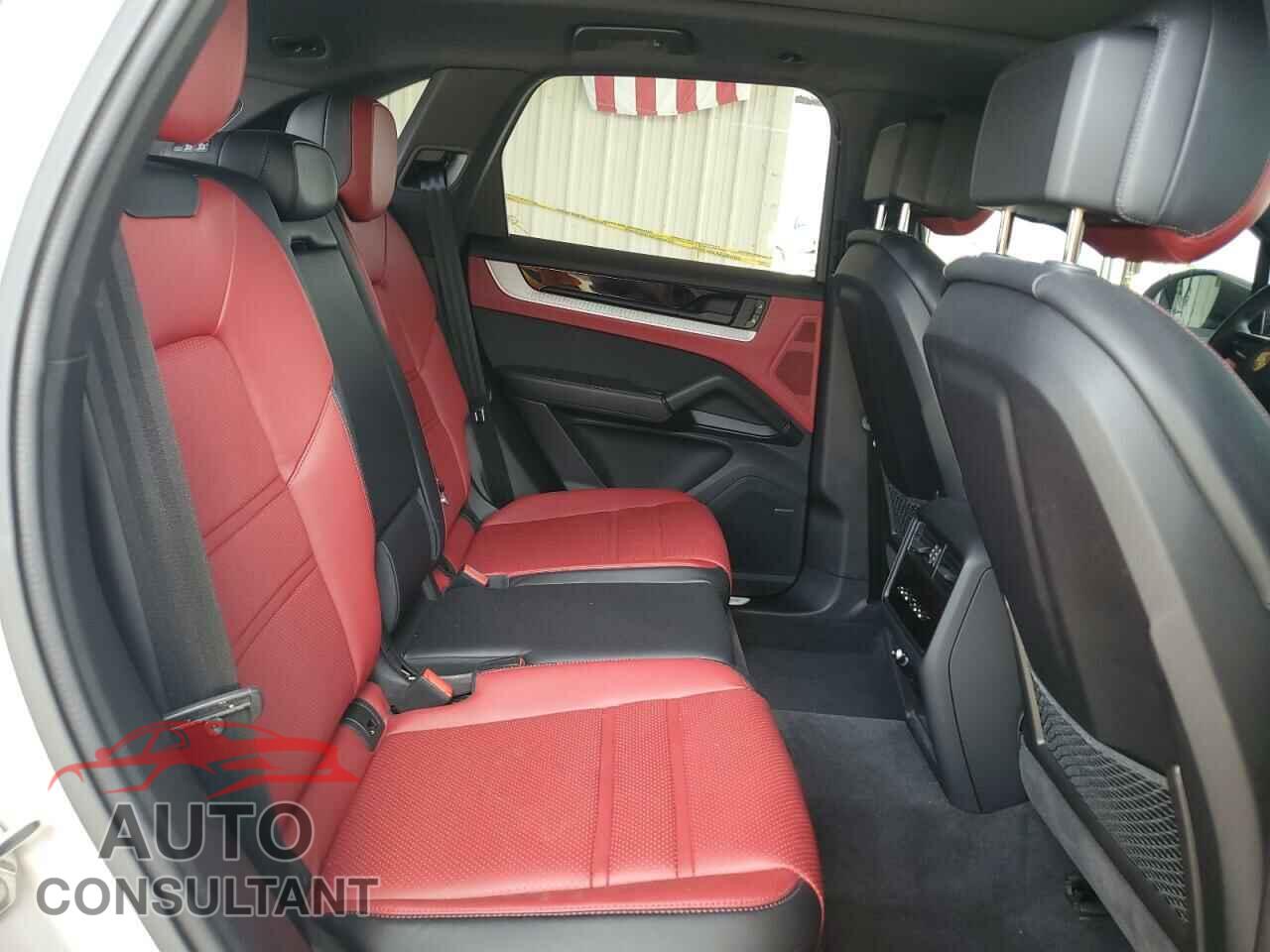 PORSCHE CAYENNE 2024 - WP1AA2AY3RDA05182