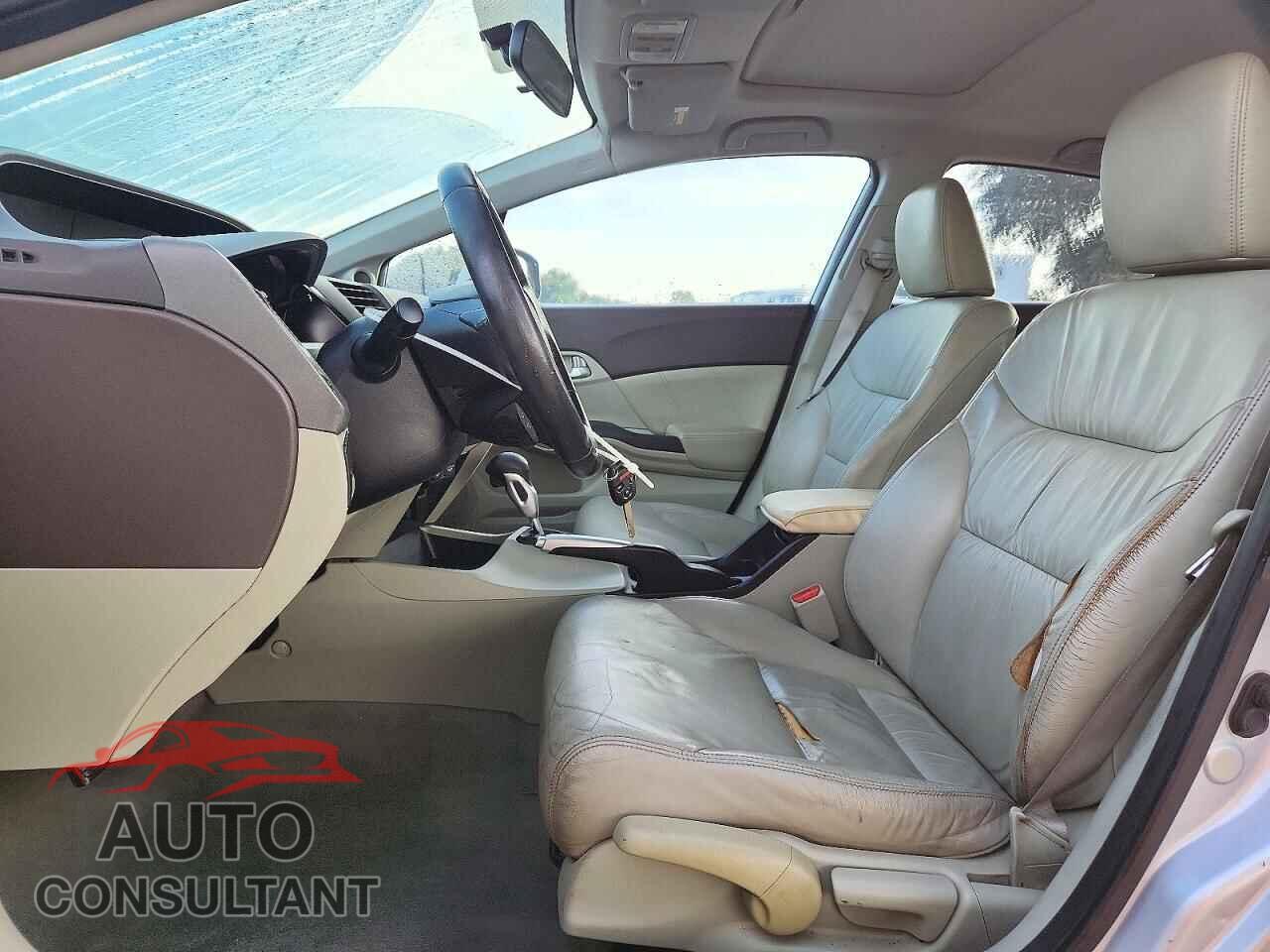HONDA CIVIC 2012 - 2HGFB2F98CH506005