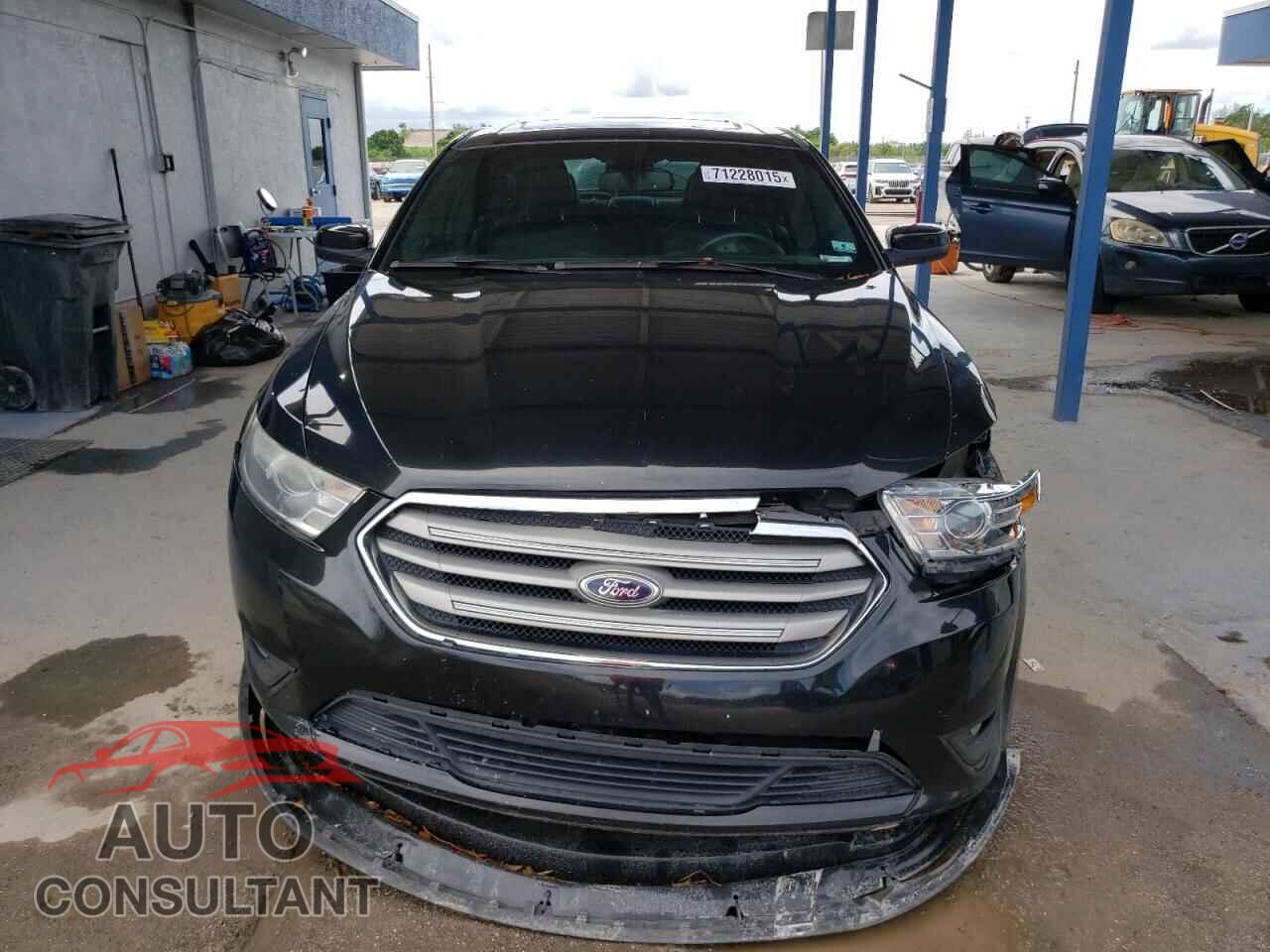 FORD TAURUS 2015 - 1FAHP2E83FG187989