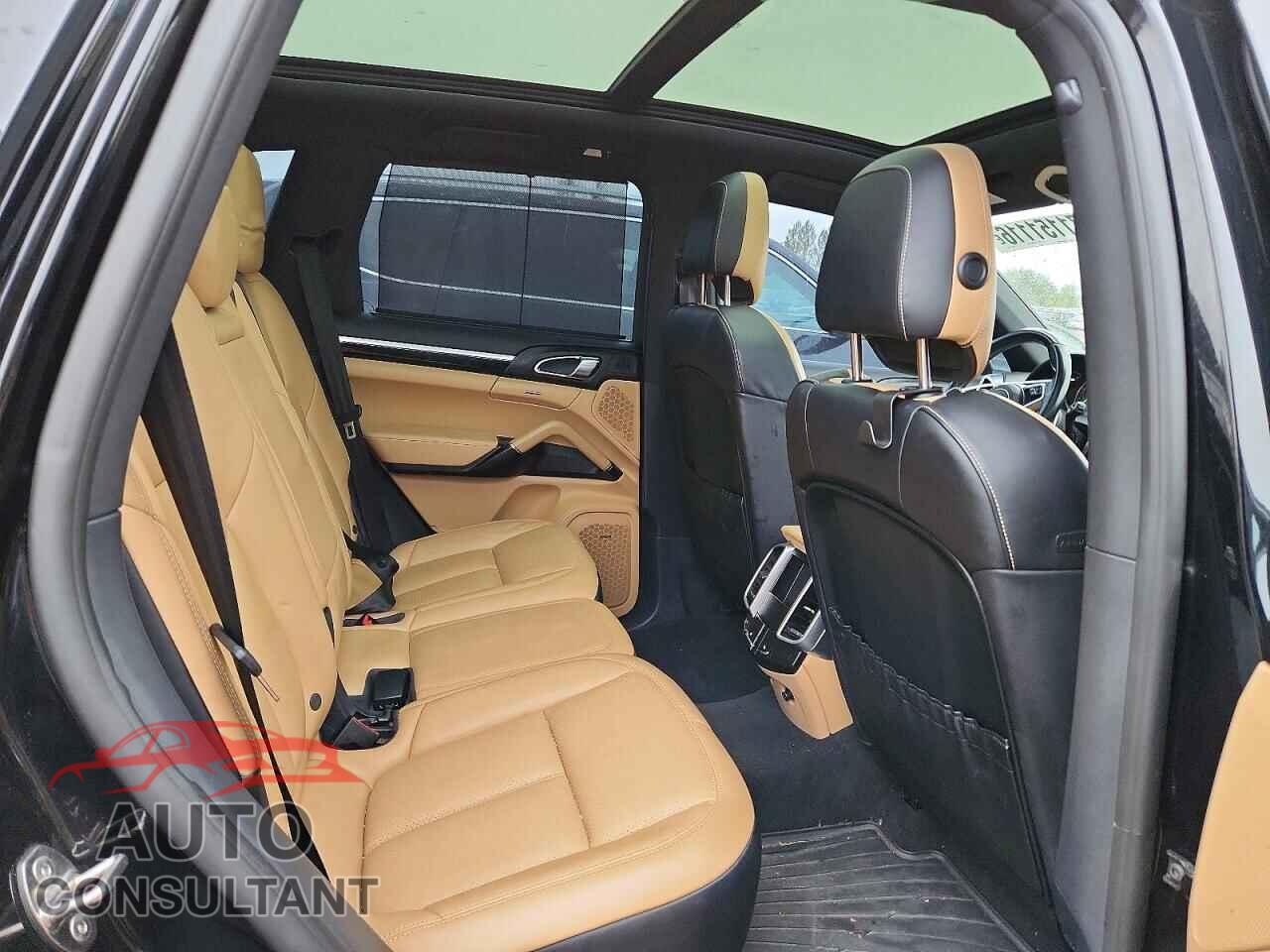 PORSCHE CAYENNE 2016 - WP1AE2A22GLA17567