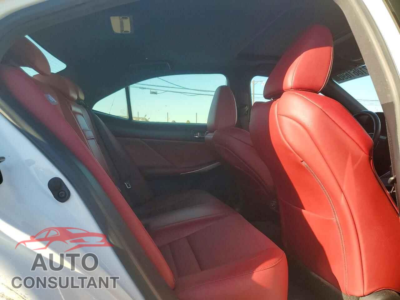 LEXUS IS 2015 - JTHBF1D28F5073121