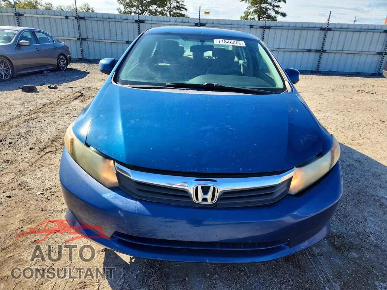 HONDA CIVIC 2012 - 2HGFB2F58CH533184