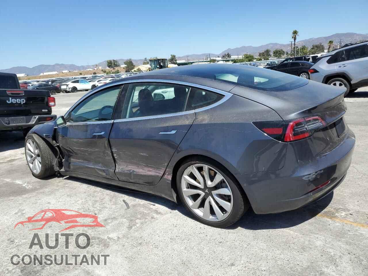TESLA MODEL 3 2019 - 5YJ3E1EB5KF194687