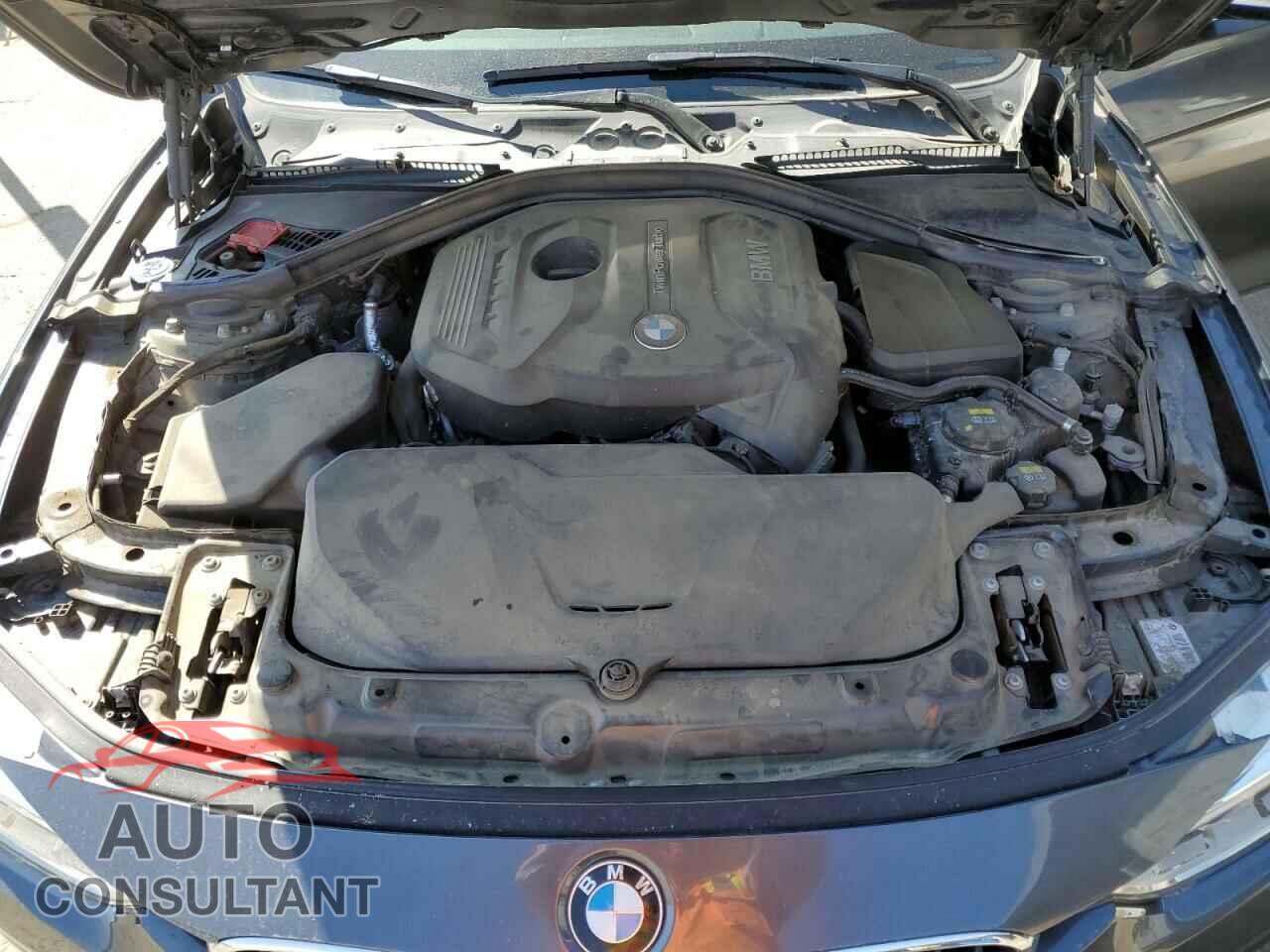 BMW 3 SERIES 2018 - WBA8B9C5XJEE82893