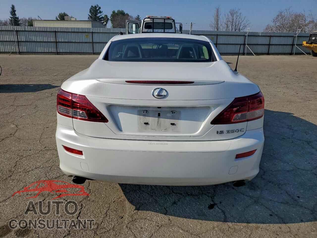 LEXUS IS 2015 - JTHFF2C29F2533333