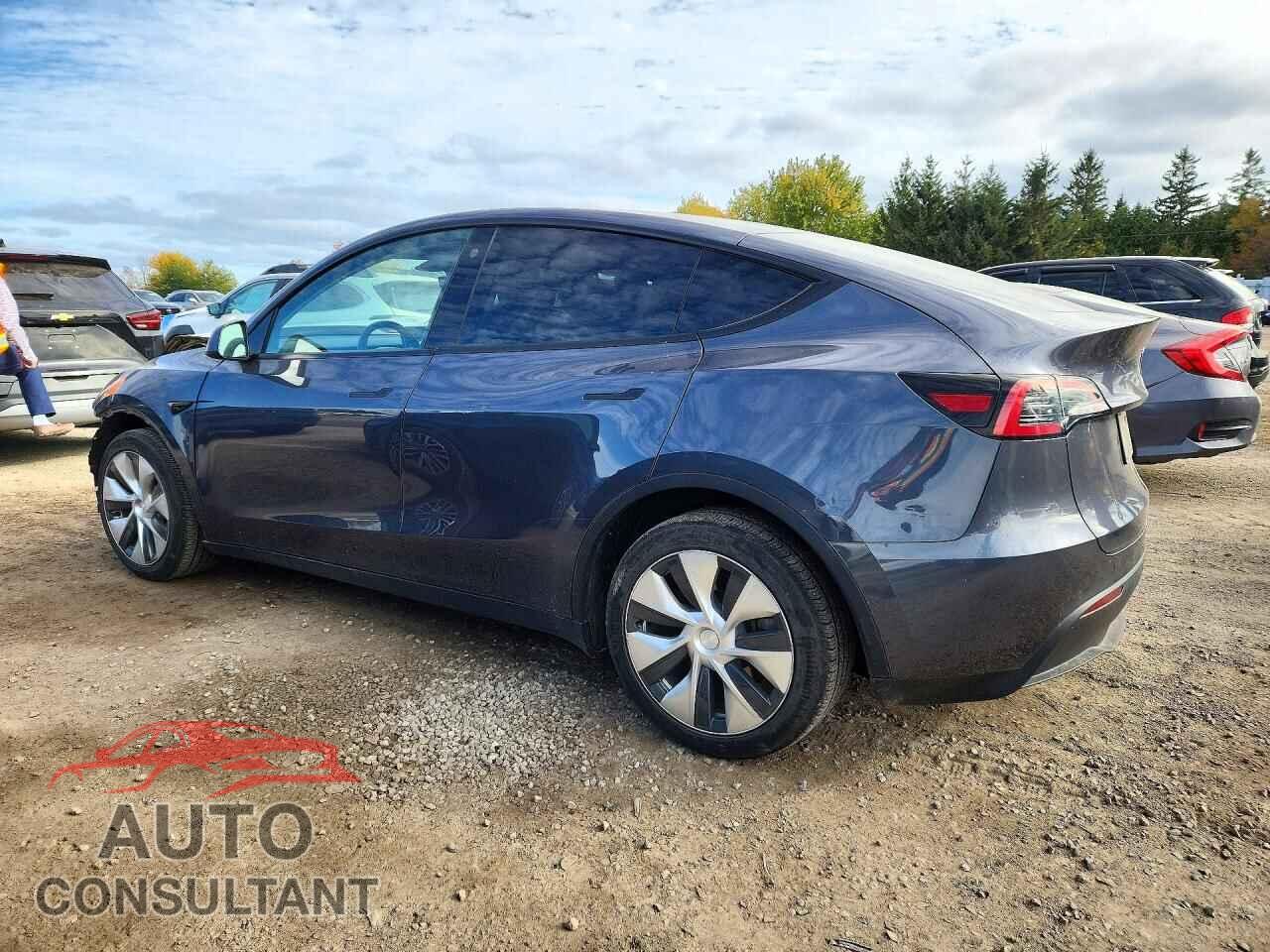 TESLA MODEL Y 2022 - 7SAYGAEE7NF520183