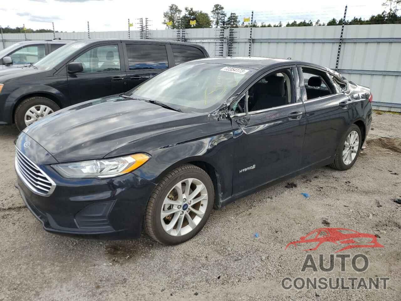 FORD FUSION 2019 - 3FA6P0LU3KR105192