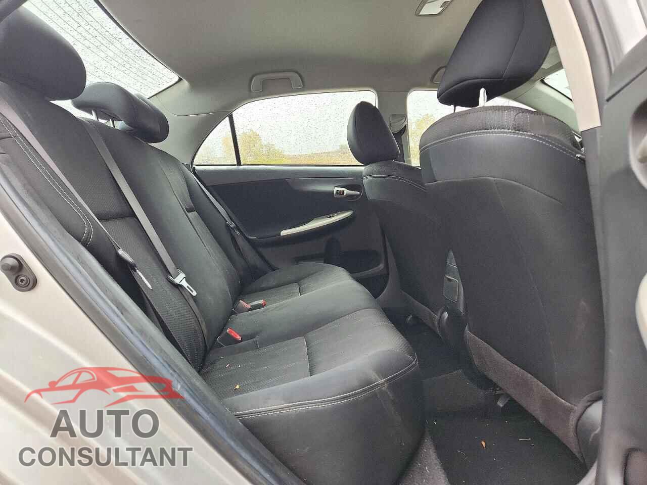 TOYOTA COROLLA 2013 - 2T1BU4EE4DC018196