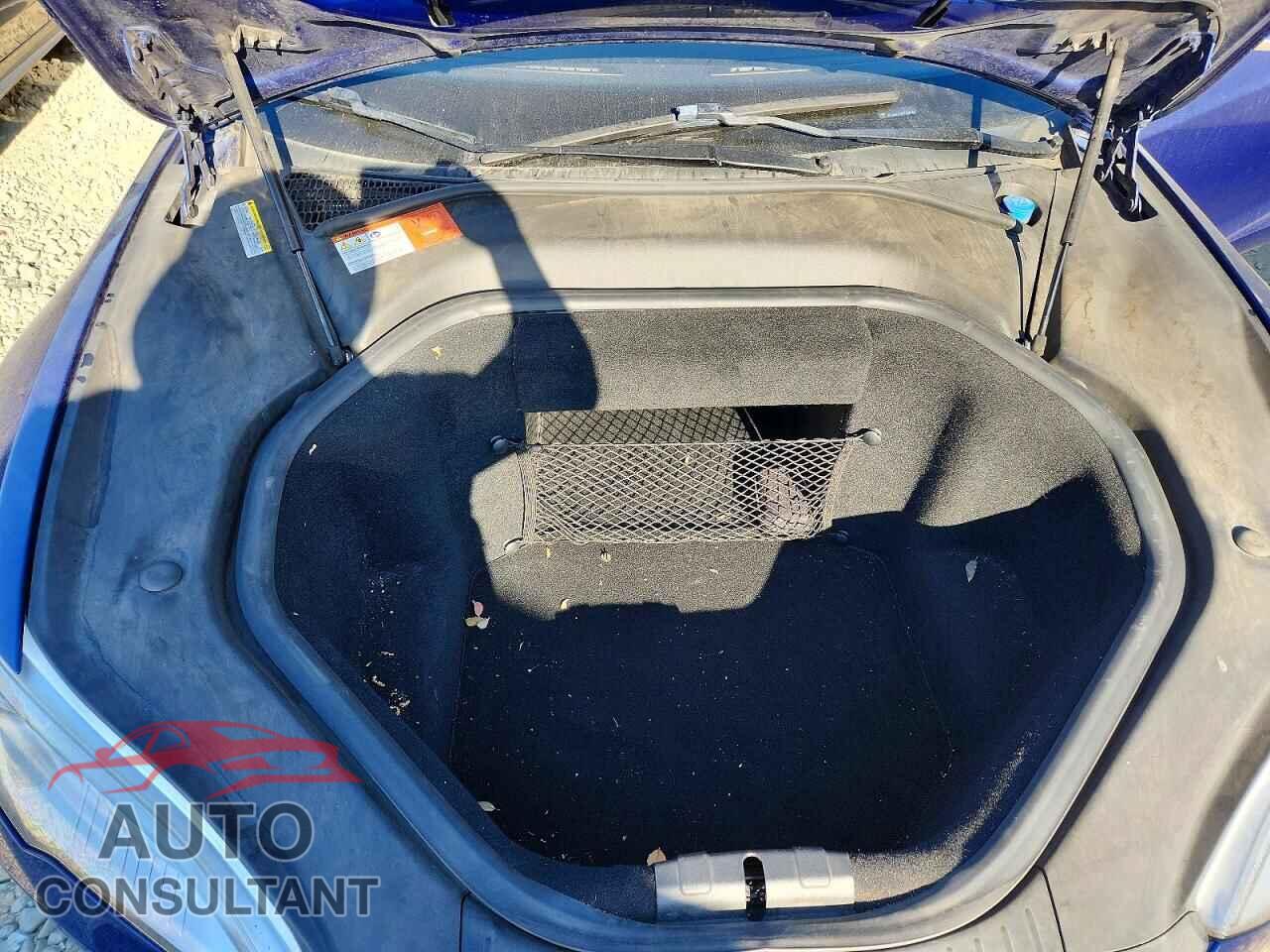 TESLA MODEL S 2015 - 5YJSA1E18FF105165