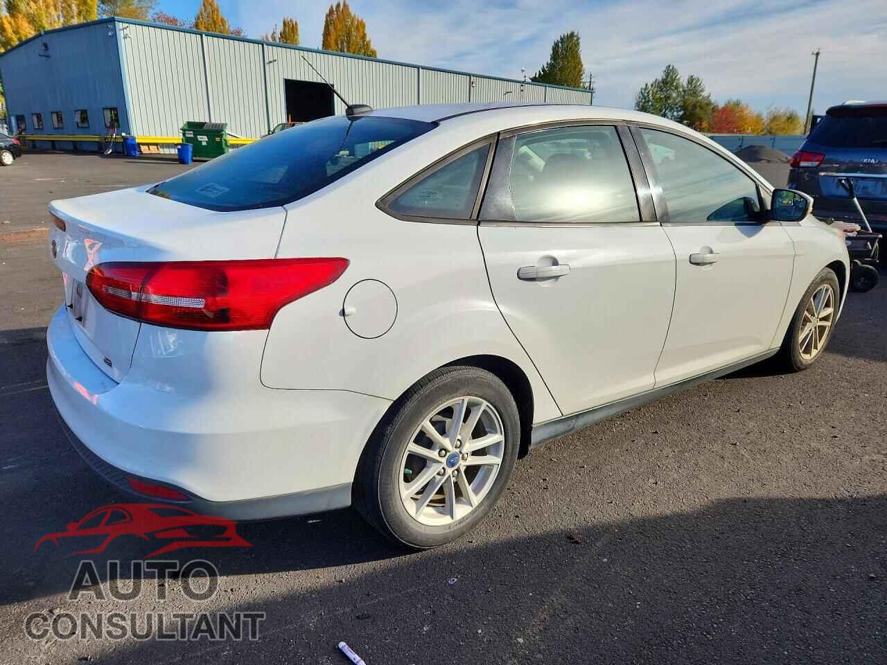 FORD FOCUS 2017 - 1FADP3F24HL308750