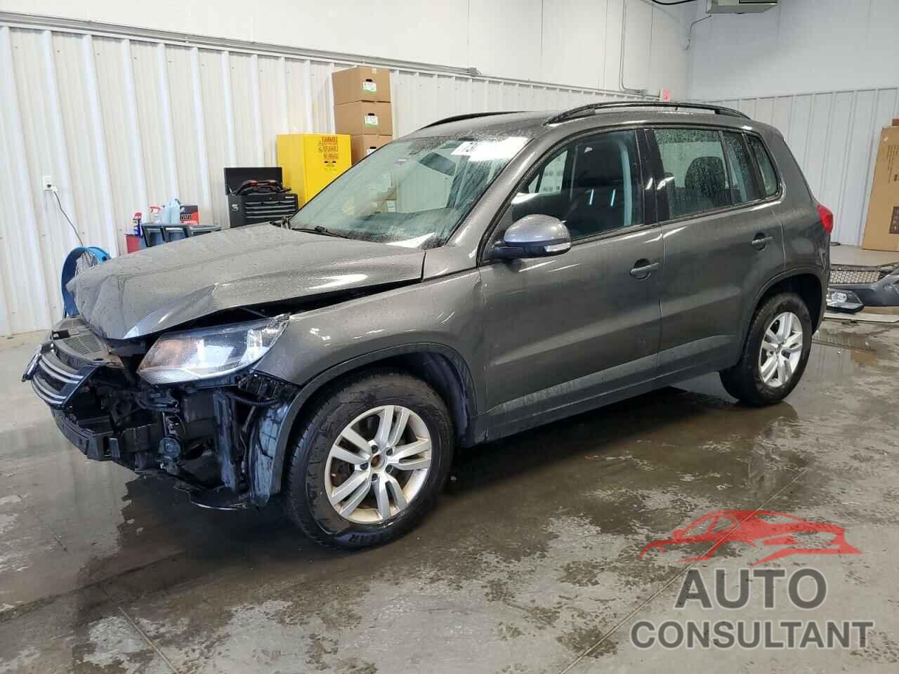 VOLKSWAGEN TIGUAN 2016 - WVGBV7AX5GW614656