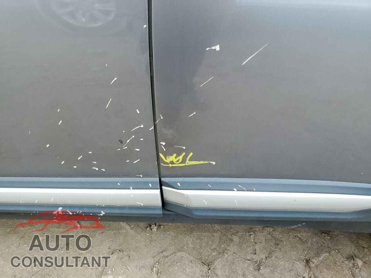 MITSUBISHI OUTLANDER 2018 - JA4AD2A38JZ015964