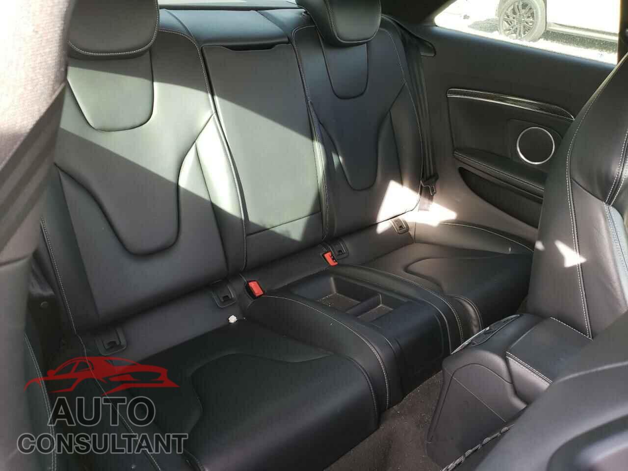 AUDI S5/RS5 2015 - WAUCGAFR7FA046588