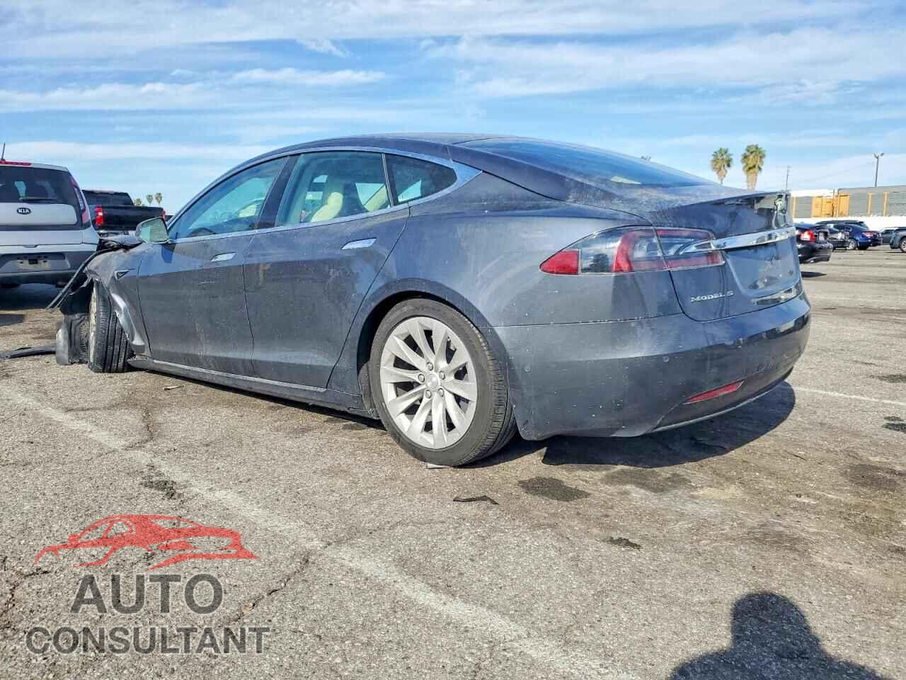 TESLA MODEL S 2018 - 5YJSA1E28JF295101