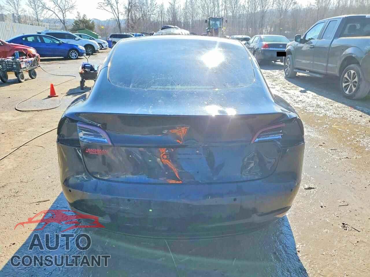 TESLA MODEL 3 2018 - 5YJ3E1EA8JF023051