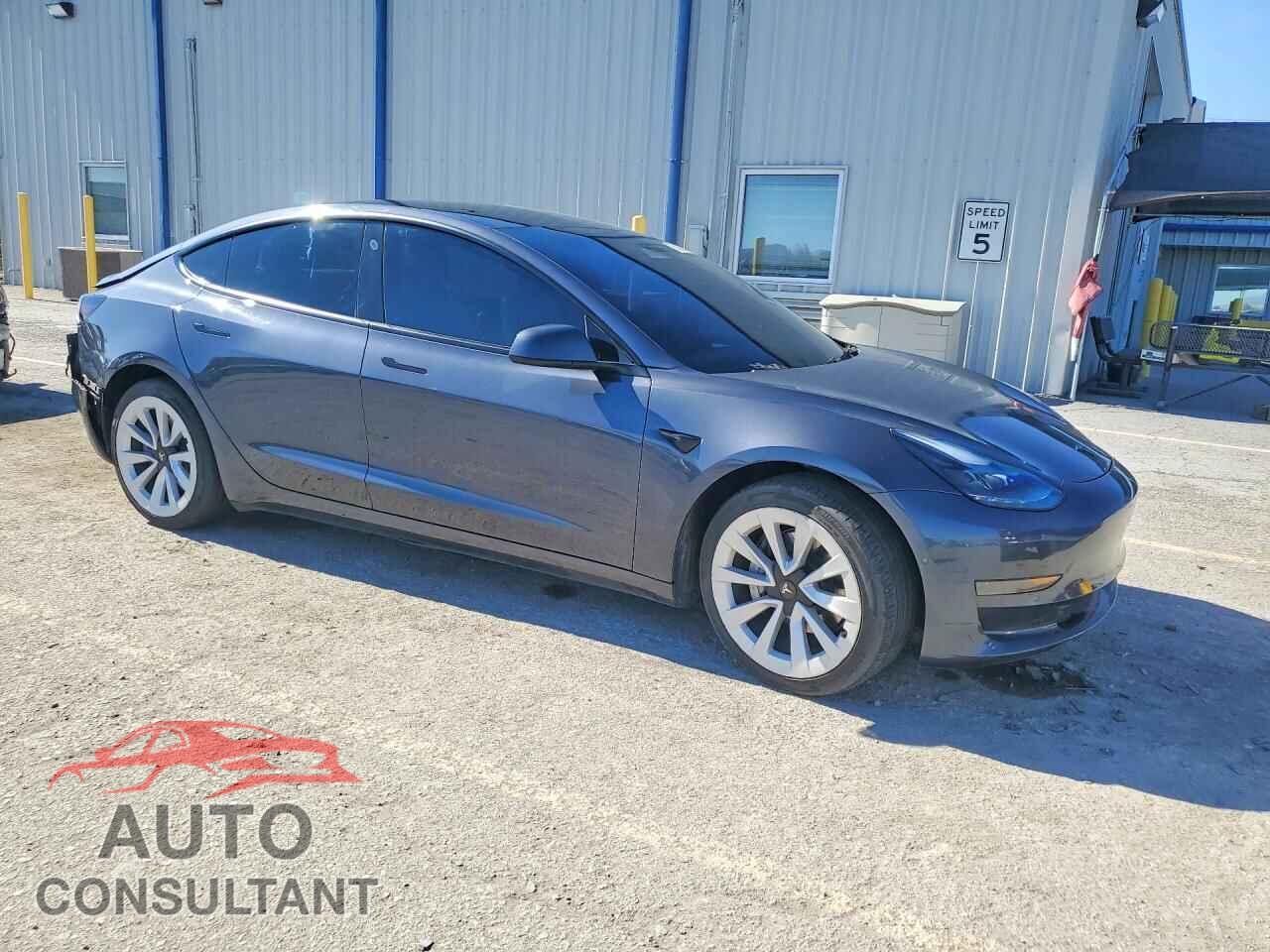 TESLA MODEL 3 2022 - 5YJ3E1EA2NF352804