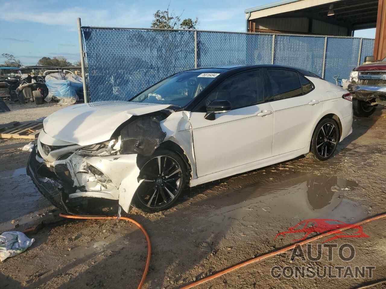 TOYOTA CAMRY 2018 - 4T1BZ1HK7JU021248