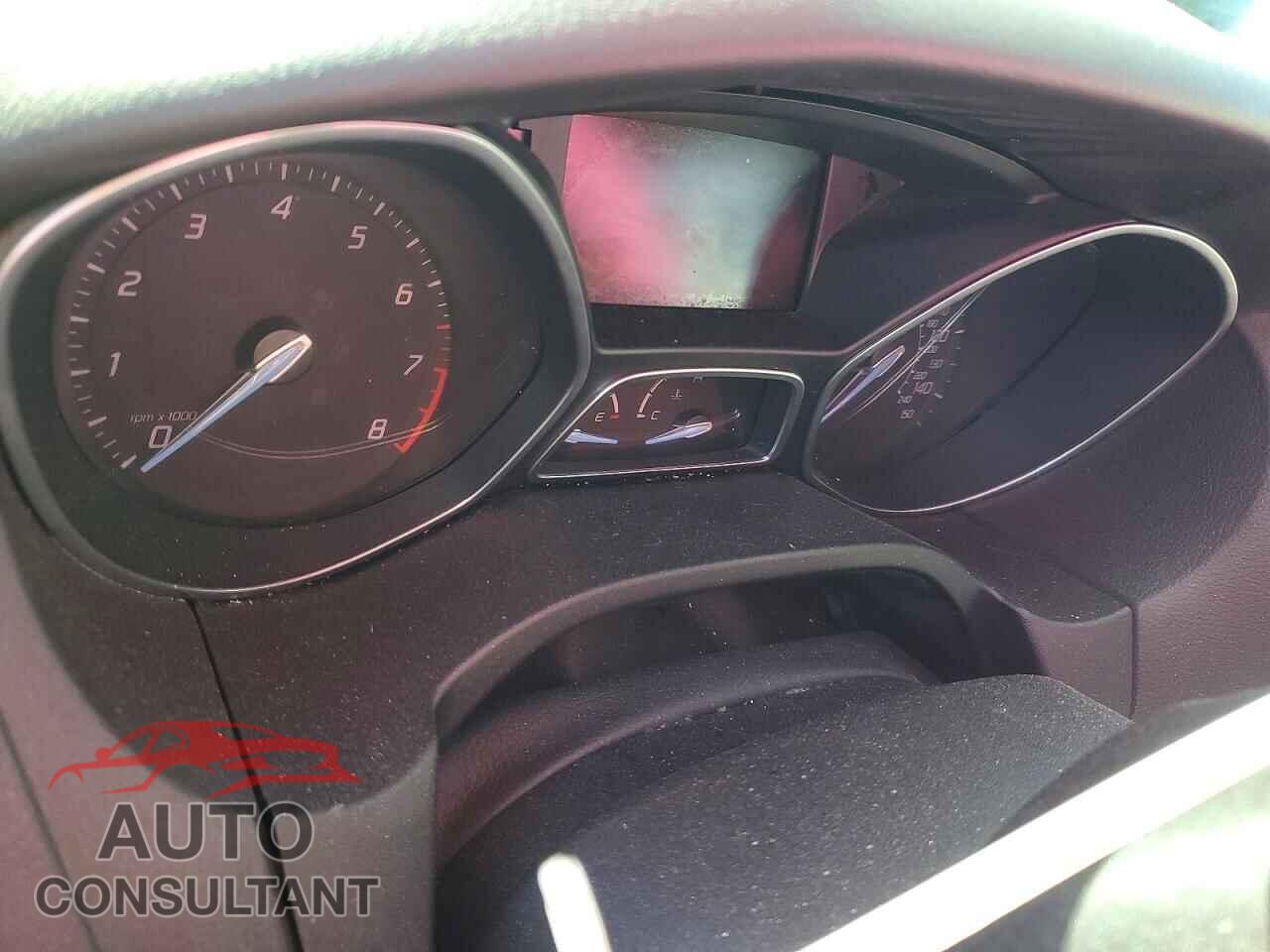 FORD FOCUS 2012 - 1FAHP3M23CL200097