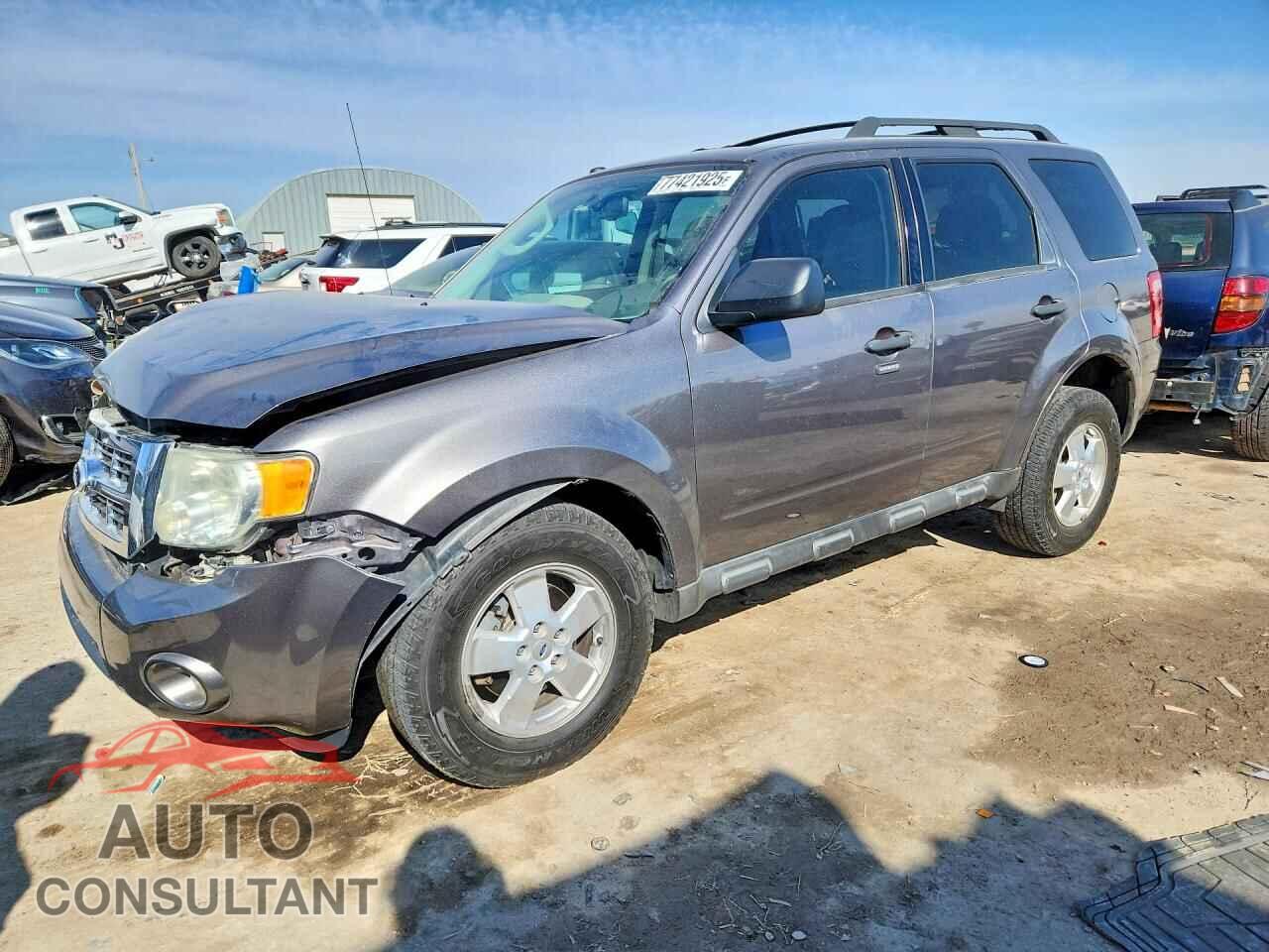 FORD ESCAPE 2011 - 1FMCU9DG4BKA07808