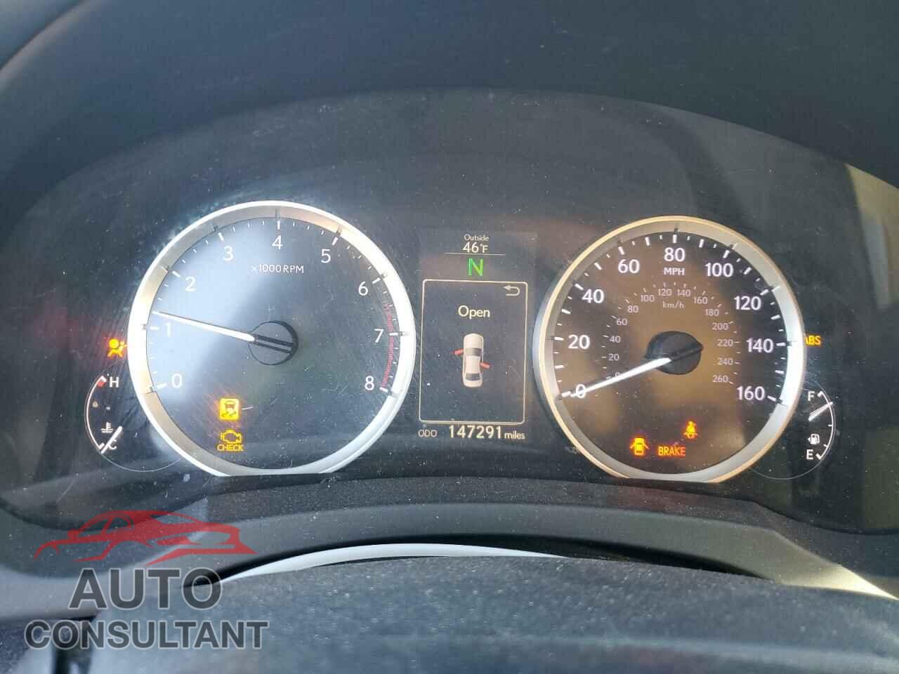 LEXUS IS 2014 - JTHCE1D2XE5000211