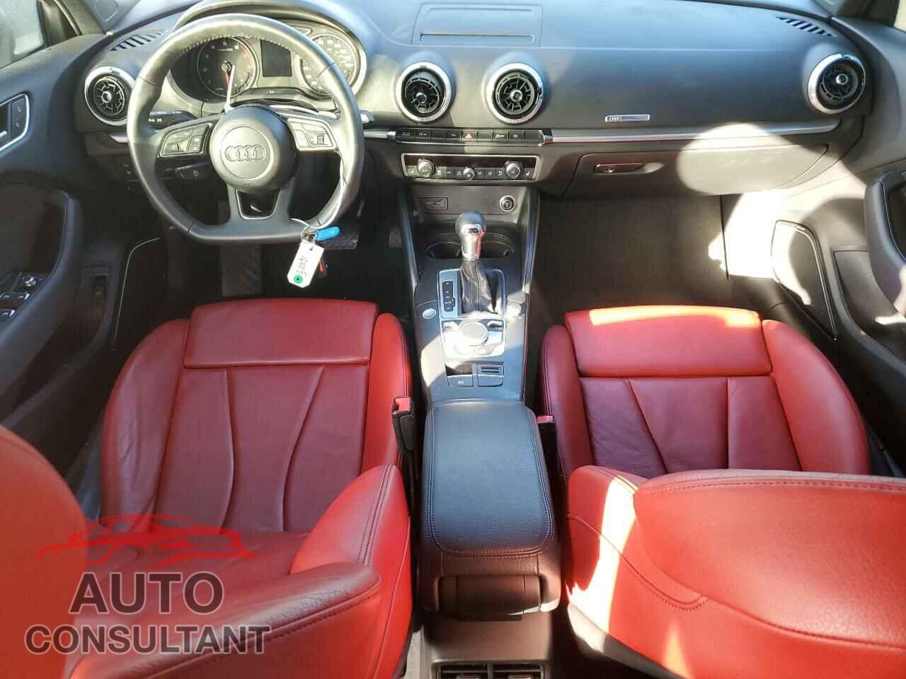 AUDI A3 2020 - WAUCUGFF2LA017531