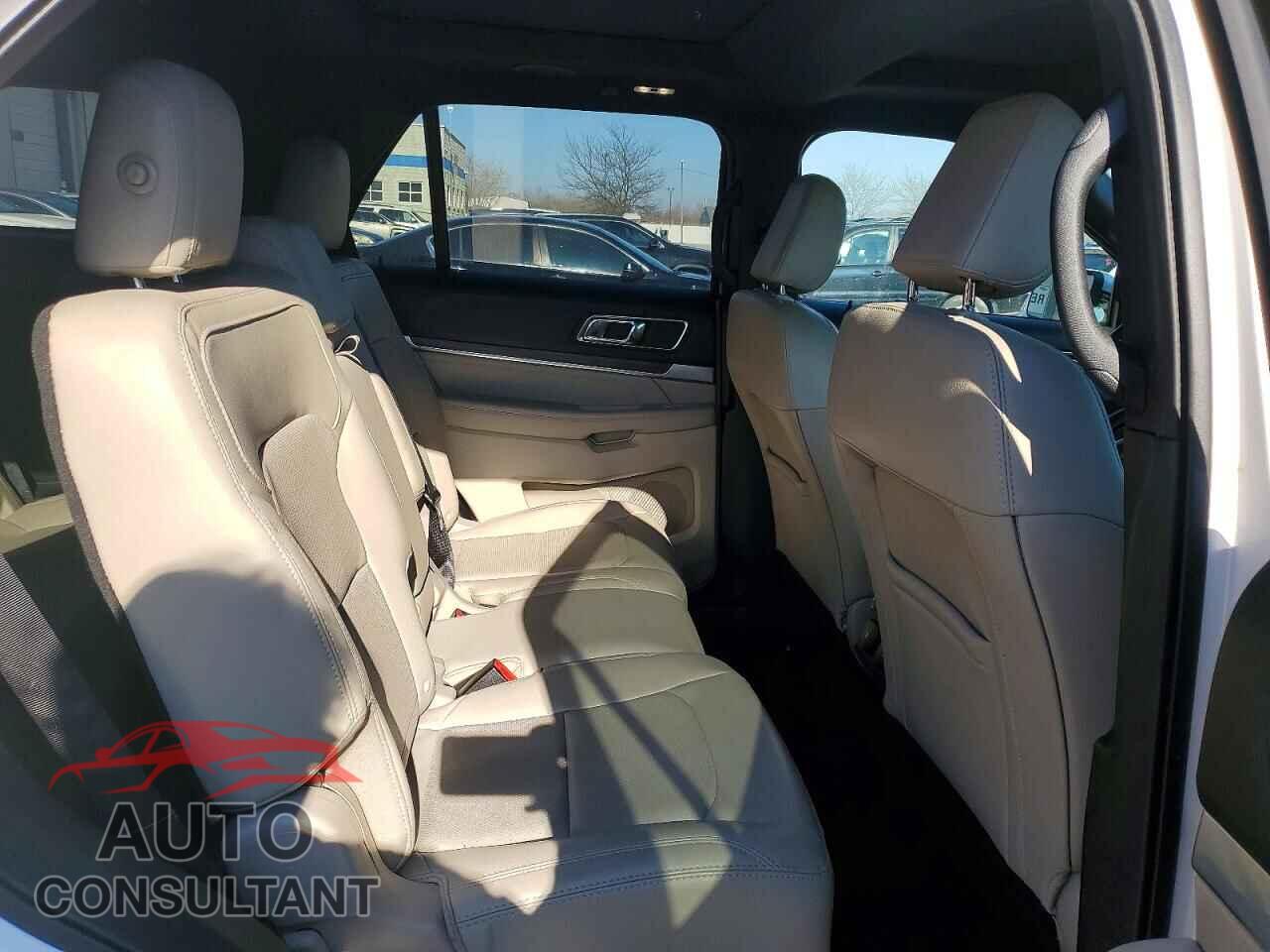 FORD EXPLORER 2018 - 1FM5K7F87JGB51699