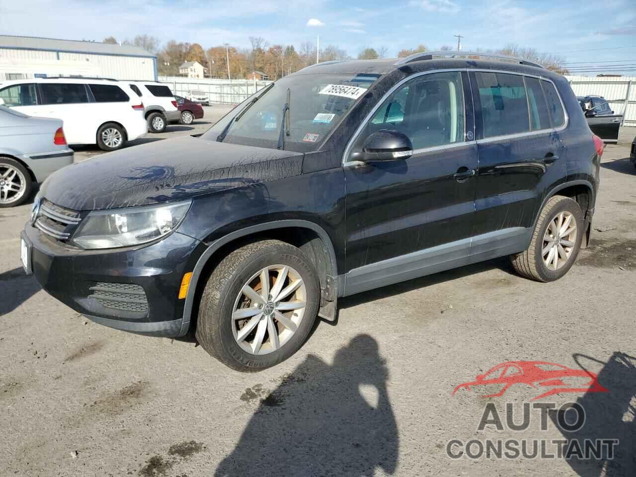 VOLKSWAGEN TIGUAN 2017 - WVGSV7AX5HK022019