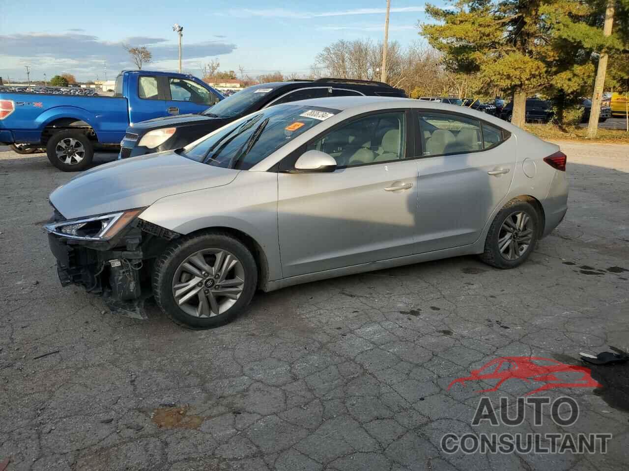 HYUNDAI ELANTRA 2019 - 5NPD84LF4KH484245
