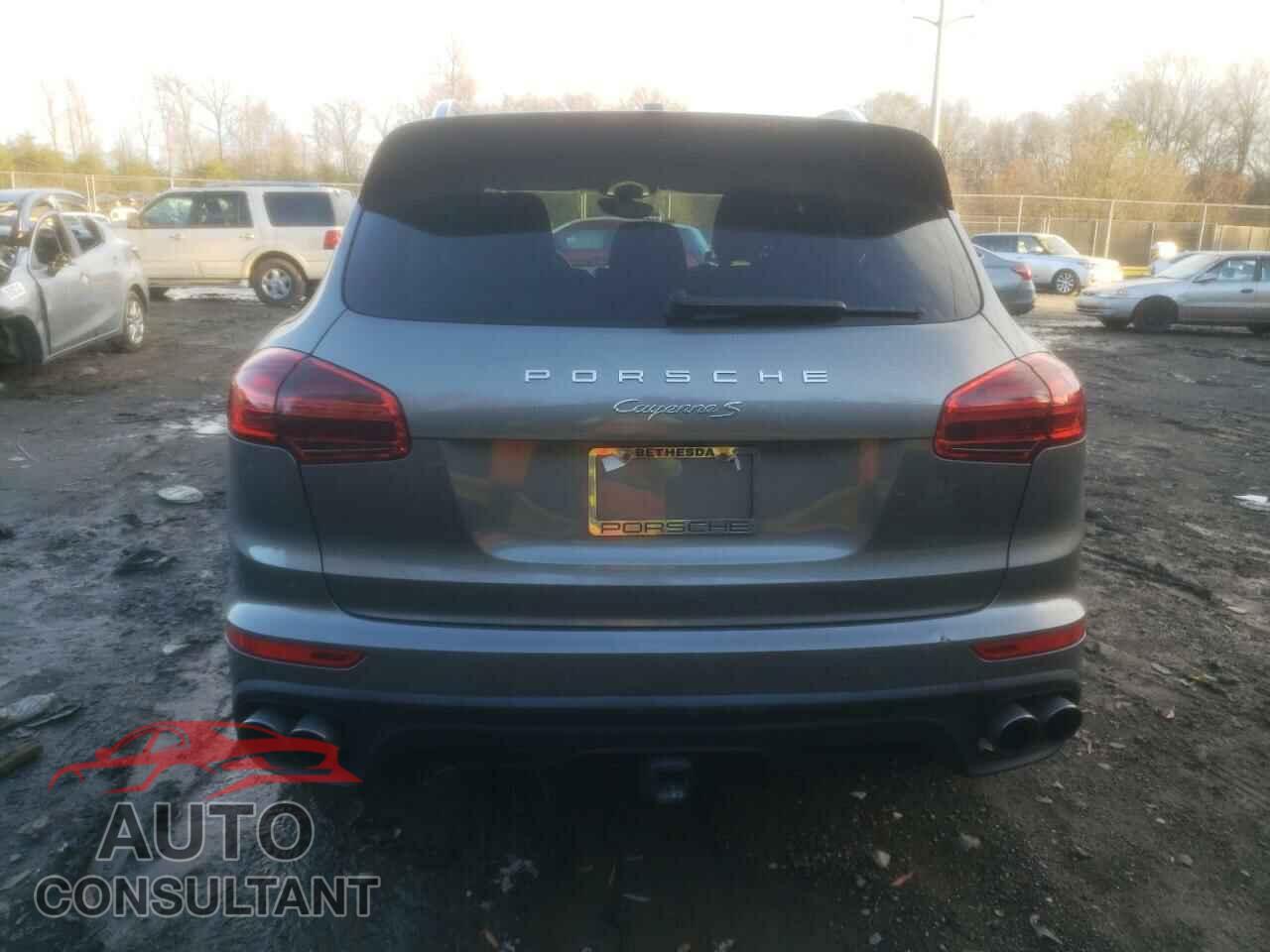 PORSCHE CAYENNE 2015 - WP1AB2A25FLA59089